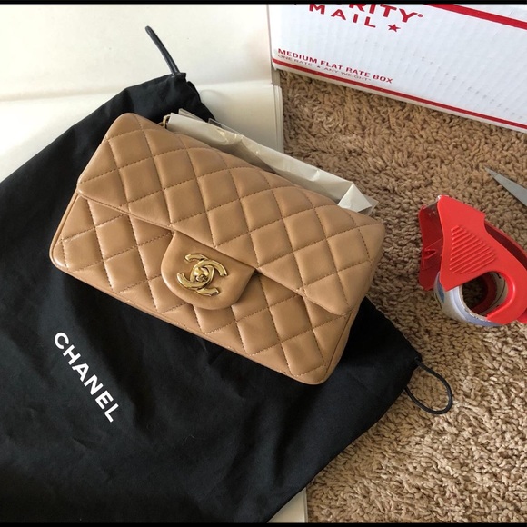 ❌SOLD❌ on my FB page “ Luxury Lovers” - Picture 2 of 8